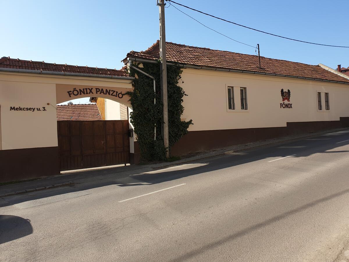 Hotel Fonix Panzio Eger Zewnętrze zdjęcie